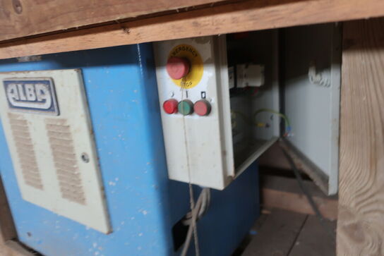 Arbejdsbord med jernbukker ALBA