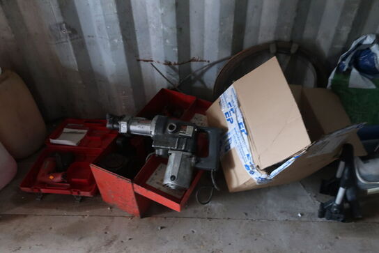 Div. Værktøj og varelager