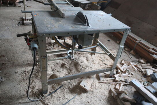 Bordrundsav med rullebane