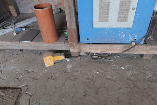 Arbejdsbord med jernbukker ALBA