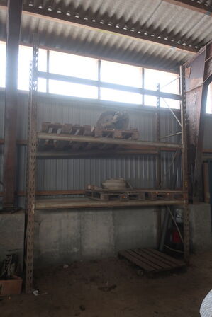 3 fag pallereoler med indhold