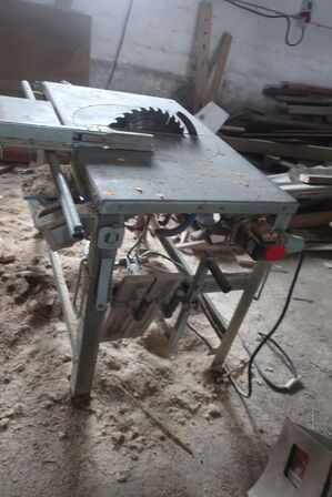 Bordrundsav med rullebane