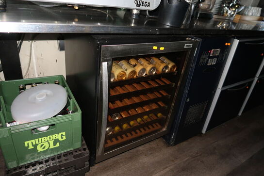 Vinkøleskab SCAN DOMESTIC SV 80 med indhold