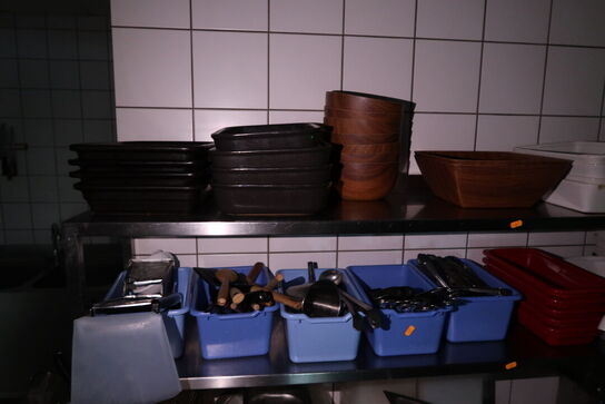 Div. Gastrobakker, køkkenservice m.m.