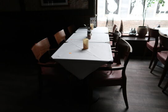 3 stk. borde med 6 stk. stole SASA