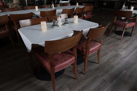 3 stk. borde med 5 stk. stole SASA