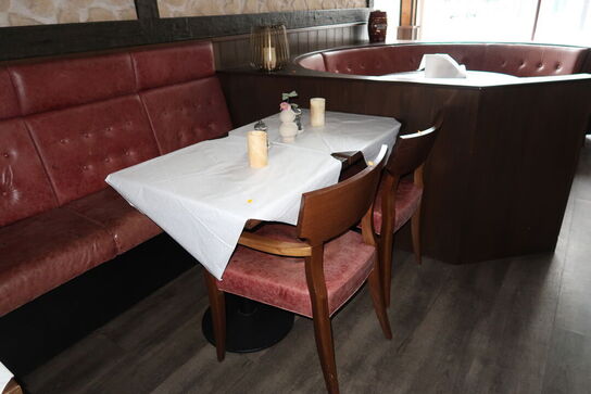 5 stk. borde med 5 stk. stole SASA