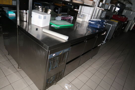 Kølebord ZANUSSI ZH3HBBBB uden indhold