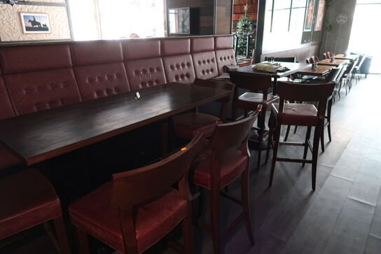 Barbord med 4 stk. barstole SASA