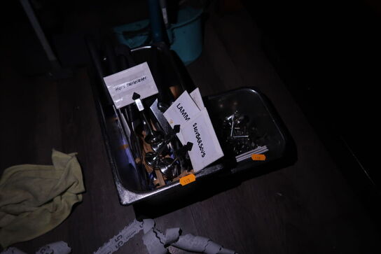 2 stk. gastrobakker med indhold