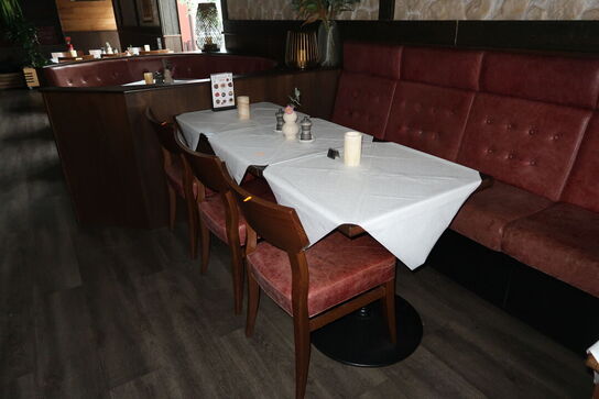 5 stk. borde med 5 stk. stole SASA