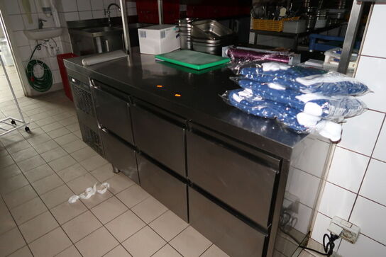 Kølebord ZANUSSI ZH3HBBBB uden indhold