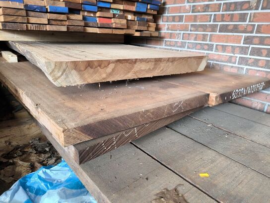 Palle med planker af mahogni m.m.