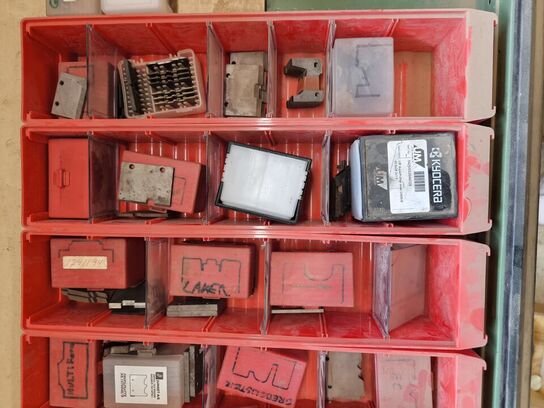 1 skuffe med fræseværktøj