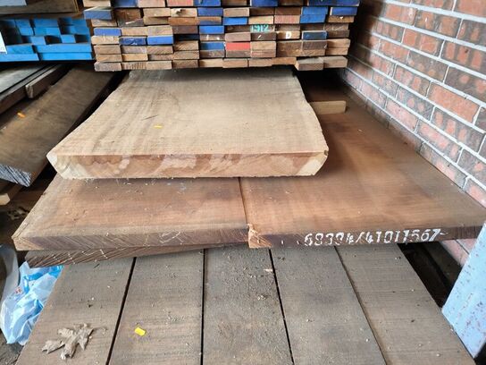 Palle med planker af mahogni m.m.