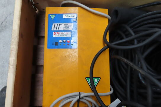 Palle med diverse ledninger mv. 