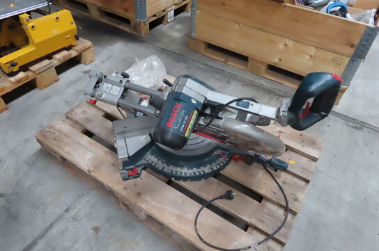 Kap/geringssav BOSCH GCM12SD