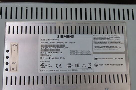 Palle med diverse elkomponenter