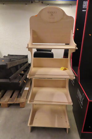 8 stk. Udstillingsstativer 