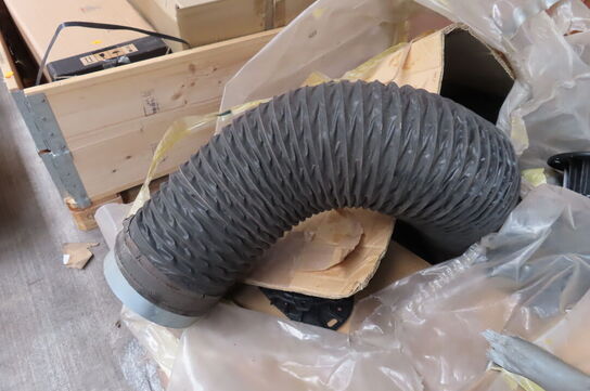 Palle med diverse udsugningsrør