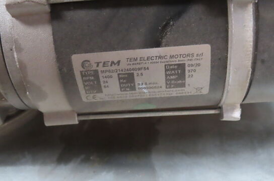 El-motor med hjul + el-skab