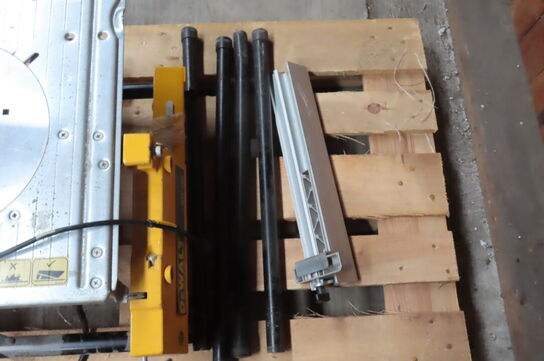 Bordrundsav DEWALT DW743