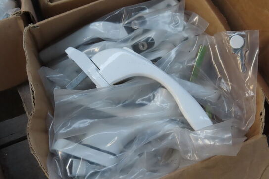 Diverse håndtag med lås