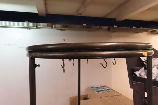 8 stk. Udstillingsstativer 