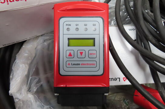 Palle med diverse ledninger 