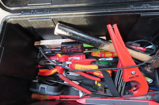 2 stk. Værktøjskasser med indhold