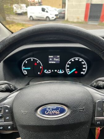 Varebil FORD TRANSIT Custom 2.0TDCi 130 hk