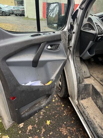 Varebil FORD TRANSIT Custom 2.0TDCi 130 hk