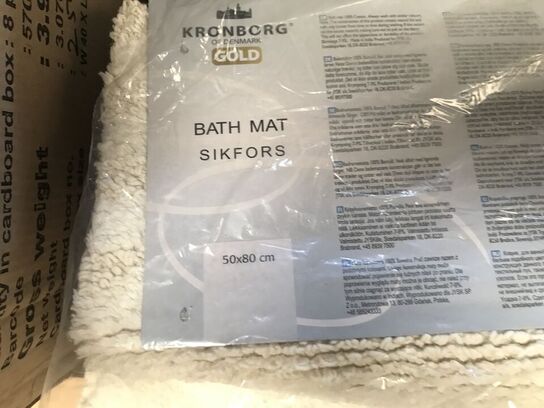 Indhold på palle af diverse bøtter, måtter mv. 