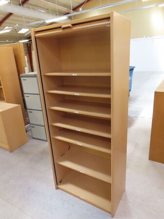 Reol med Jalousilåge