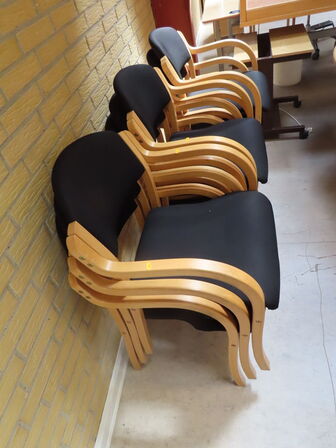 10 stk. stabelbare stole