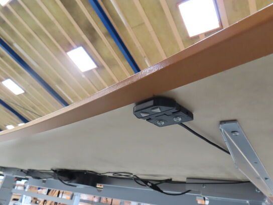 Hæve / sænkebord (180x90)