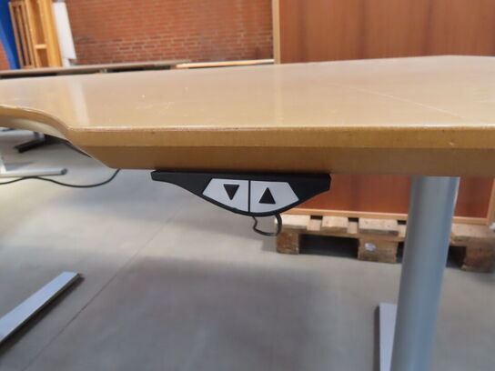 Hæve / sænkebord (140x98)