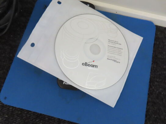 Smartboard med projector og indbyggede højtalere