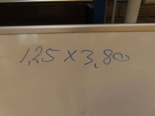 Whiteboard (380x125)