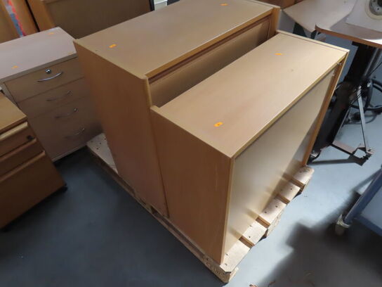 Kontor opbevaring 17 forekellige skabe/skuffer