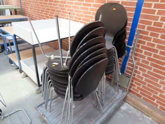 18 stk. stabelbare skalstole