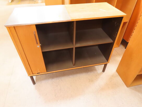 Kommoder med Jalousilåge