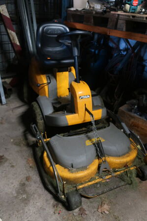 Havetraktor STIGA Villa 14 HST