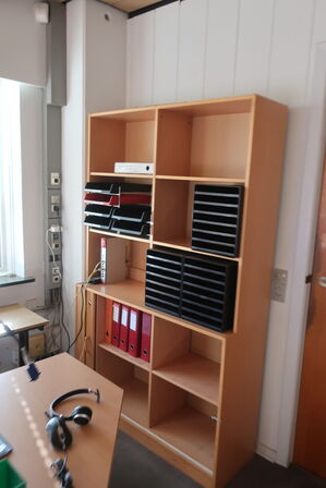 Indhold på kontor (læs beskrivelse)