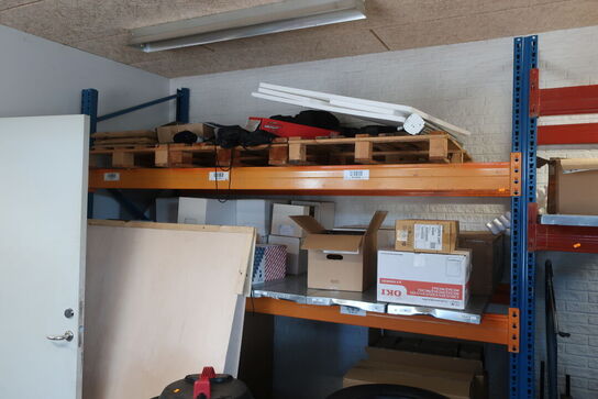 2 fag pallereol med indhold m.v. 