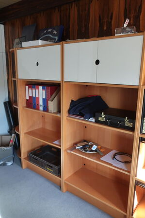 Indhold på kontor (læs beskrivelse)