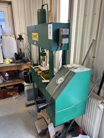 Pressemaskine COMPAC 