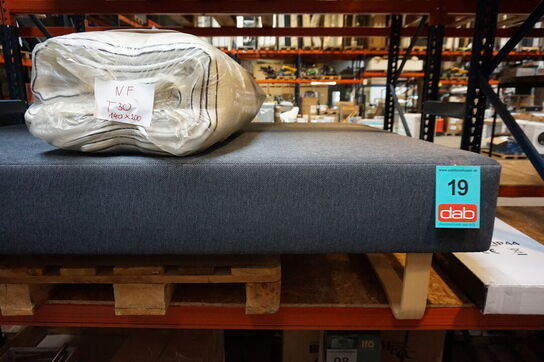 Nordisk Fjer boxmadrasseng med meder og T30 topmadras 140x200 cm