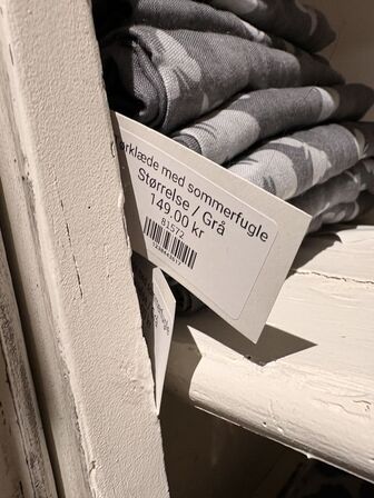 Stort parti dametøj – blandede styles og størrelser SE BILLEDER