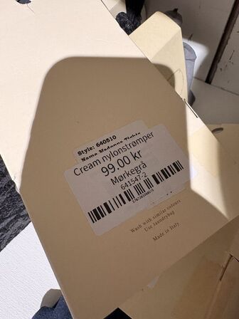 Stort parti dametøj – blandede styles og størrelser SE BILLEDER